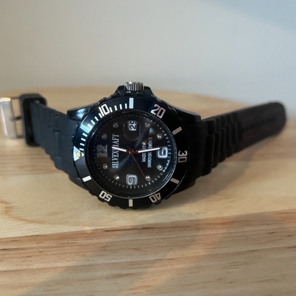 Silvexcraft black unisex wrist watch with Swarovski elements EUC - Picture 3 of 9